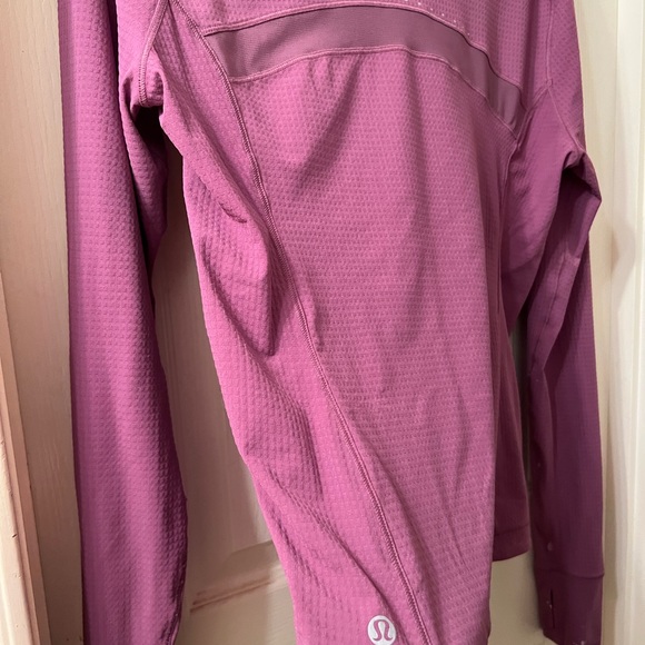 lululemon long sleeve shirt - Picture 3 of 3